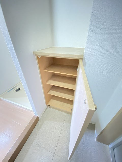 尼崎市南塚口町３丁目のアパートの収納|収納スペース豊富です