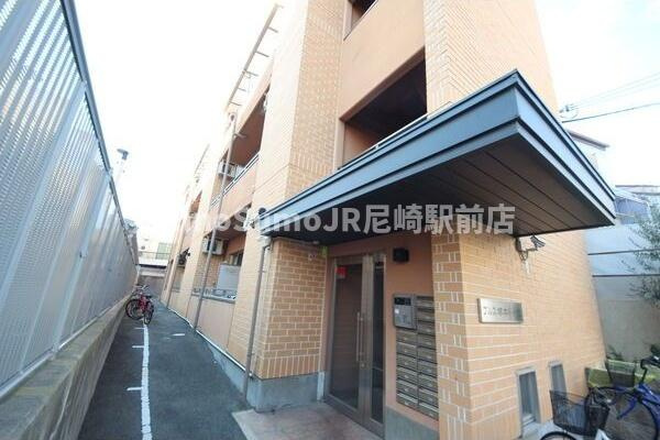 プルス塚本ドゥーエの外観|外観もきれいです