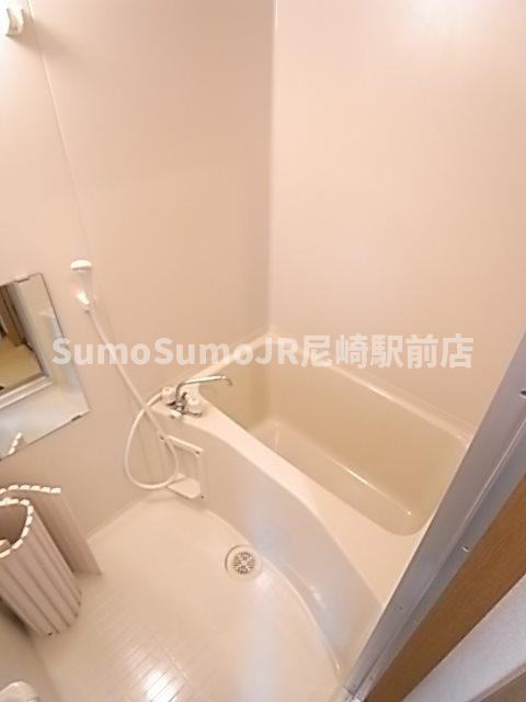 プルス塚本ドゥーエの浴室|コンパクトで使いやすいお風呂です