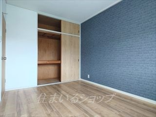 カルチャー岡の寝室