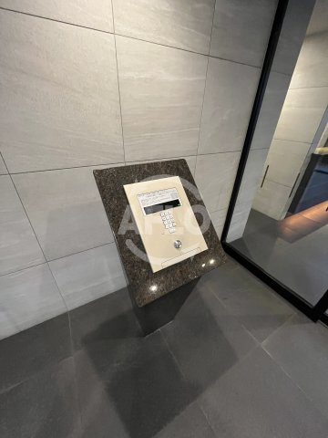 エスライズ新大阪フロントのセキュリティ|エスライズ新大阪フロント　オートロック