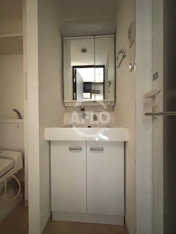 S-RESIDENCE難波EASTの独立洗面台|S-RESIDENCE難波ＥＡＳＴ　洗面所