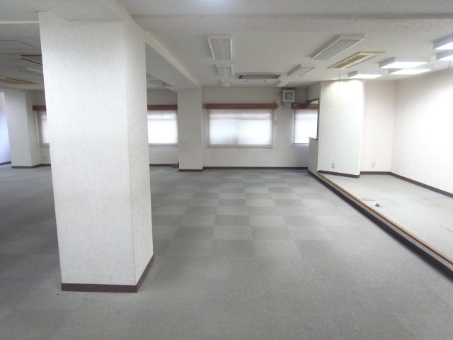 豊中市刀根山６丁目の店舗事務所