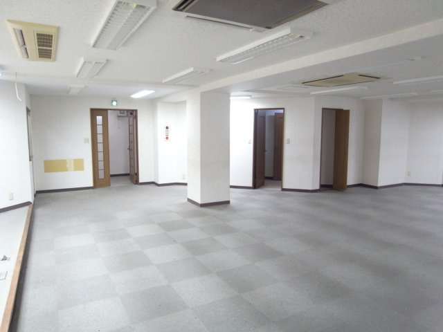 豊中市刀根山６丁目の店舗事務所