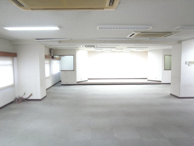 豊中市刀根山６丁目の店舗事務所