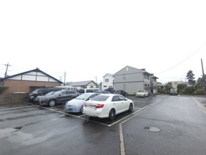 【駐車場】