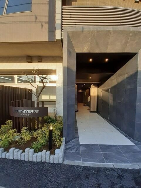ライト・アベニューのエントランス
