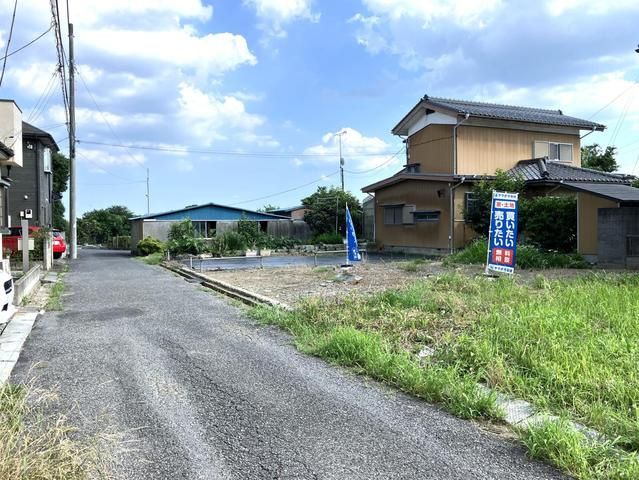 東松山市市ノ川　売地の前面道路含む現地写真
