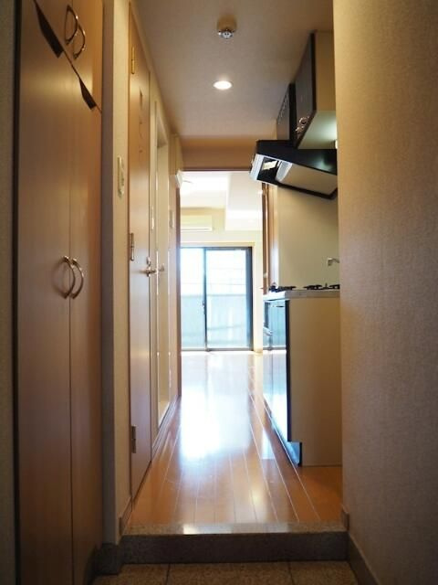 ルーブル大森六番館の玄関