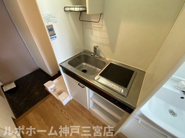 ノベラ海岸通のキッチン