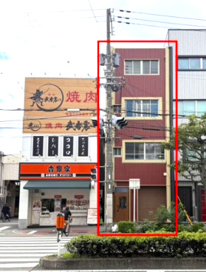 昭和町駅前店舗の外観