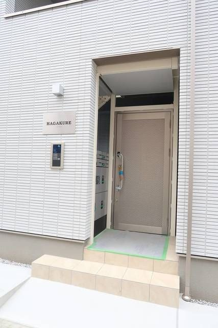 ＨＡＧＡＫＵＲＥのエントランス