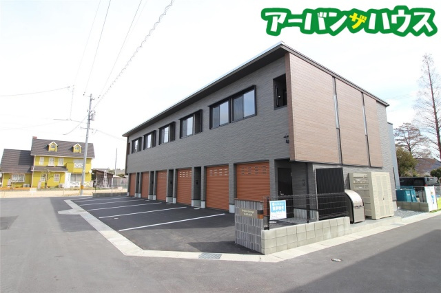 GrandGarageNAKASEの外観