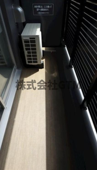 【バルコニー】