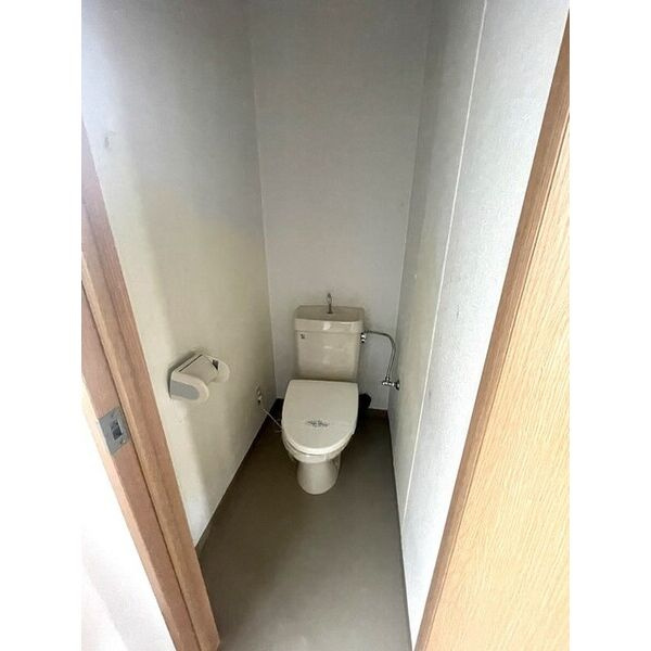 吹田市内本町３丁目の店舗事務所