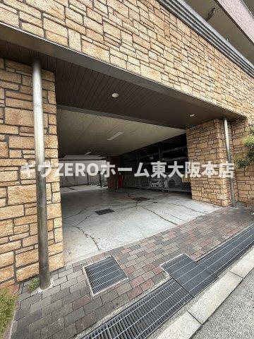 フレンシアノイエ難波南のエントランス