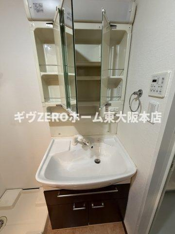フレンシアノイエ難波南の洗面所