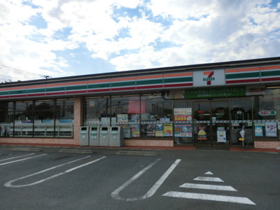 セブンイレブン 伊奈小室店まで400ｍ