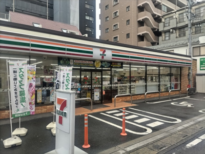 セブン－イレブン 草加氷川町店まで160ｍ