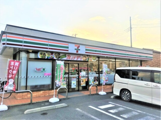セブン－イレブン 草加新栄町店まで300ｍ