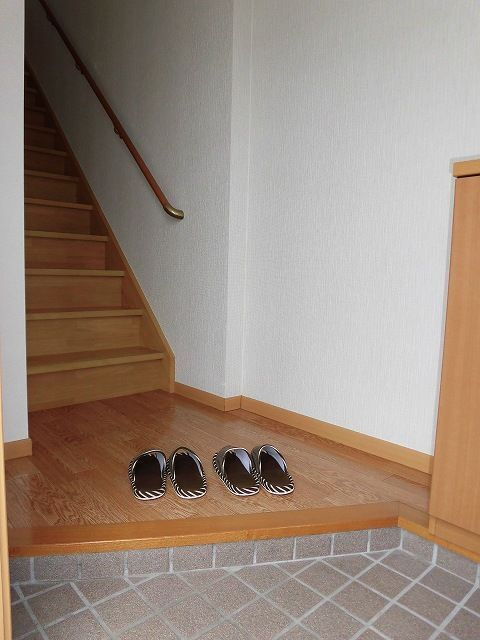 フローラルⅠの玄関
