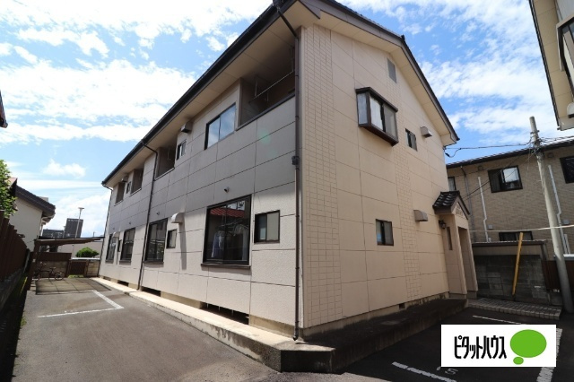 南町山岸ハイツⅠの外観