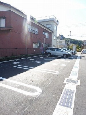 ヴィオラの駐車場