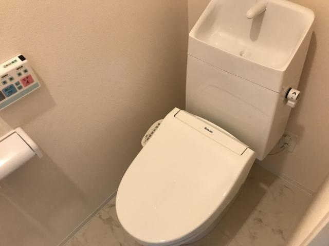 シェルキィのトイレ|シャワー付トイレ