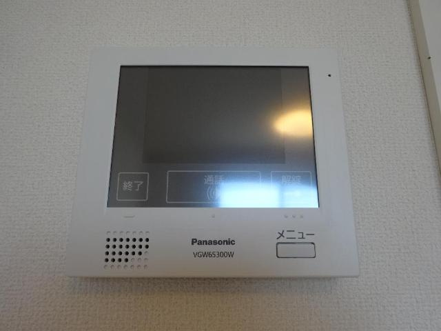 スカイウェストの設備|カメラ付インターホン