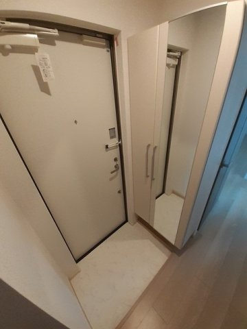 セイビーコートの玄関