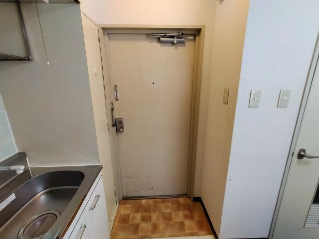 AP1639 コスモトム日本橋Ⅱの玄関
