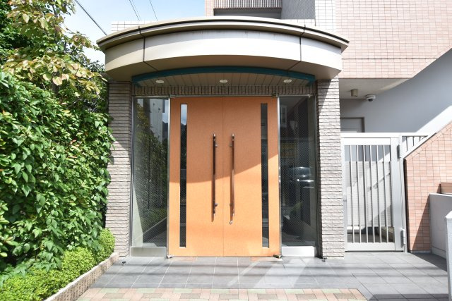 アリエさいたま新都心のエントランス