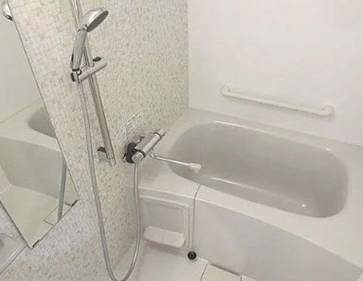 ベルフェリーク西小山の浴室