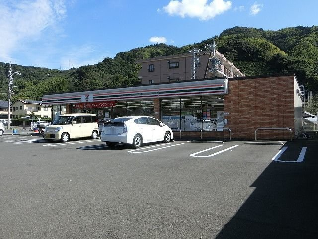 レフィナードの周辺|セブンイレブン静岡瀬名6丁目店まで450m