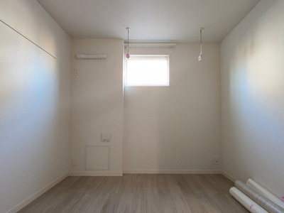 建築中