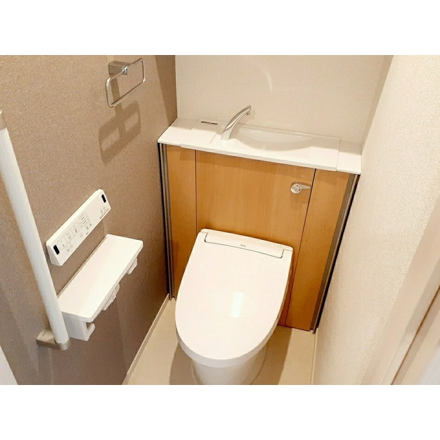 岐阜市日野南６丁目のアパートのトイレ