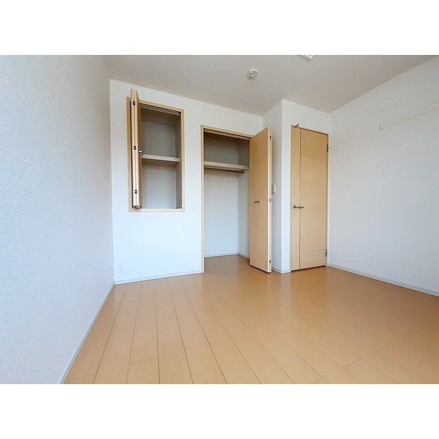 関市倉知のアパートの収納