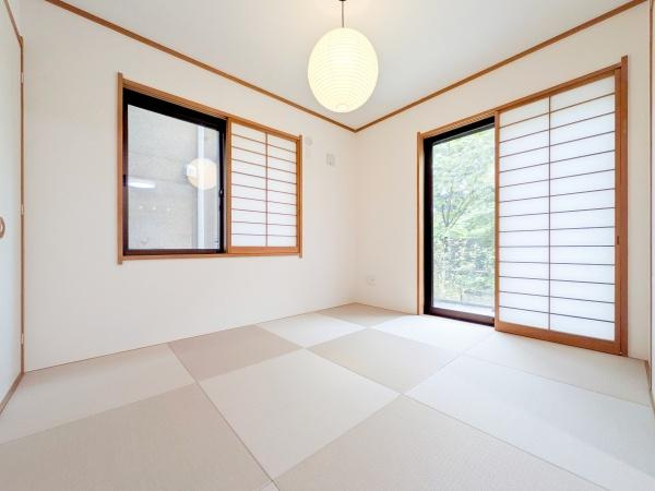 横浜市青葉区奈良５丁目の中古一戸建の和室|押し入れ収納も豊富！
お客さんが来た時には客室としても利用できます♪