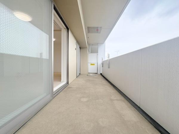 ライフレビュー本厚木フォートレスのバルコニー|３階角部屋のバルコニーです！周辺に高い棟がないので眺望良好です！