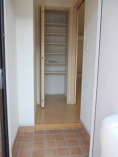 ベルメゾンＭの玄関
