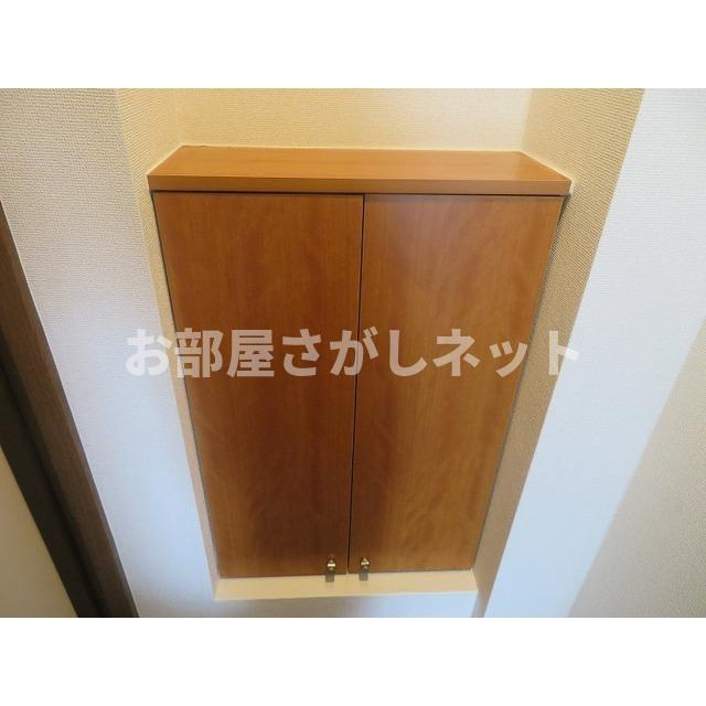 ダイヤモンドレジデンス西日暮里の玄関|シューズボックス