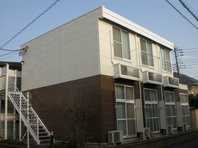 レオパレス大井町緑ヶ丘の外観