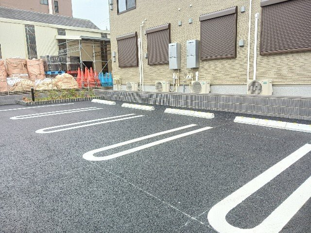 クレール・アンジュⅡの駐車場