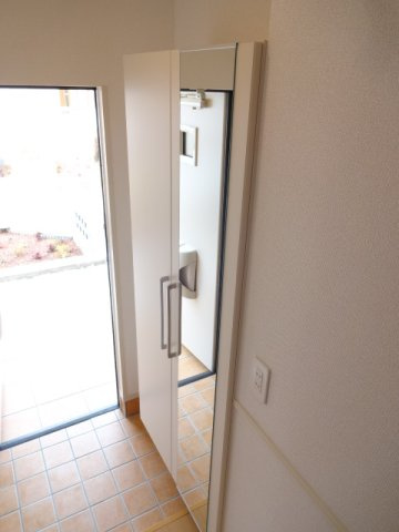 イースト　ヴァレーⅢの玄関