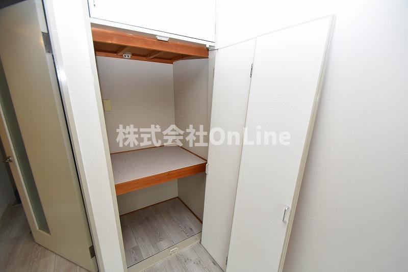 東大阪市上小阪２丁目の賃貸マンションの収納