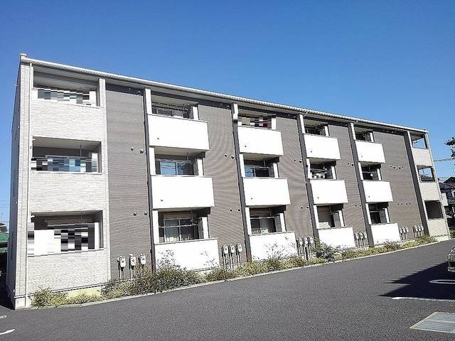エレガンスの外観