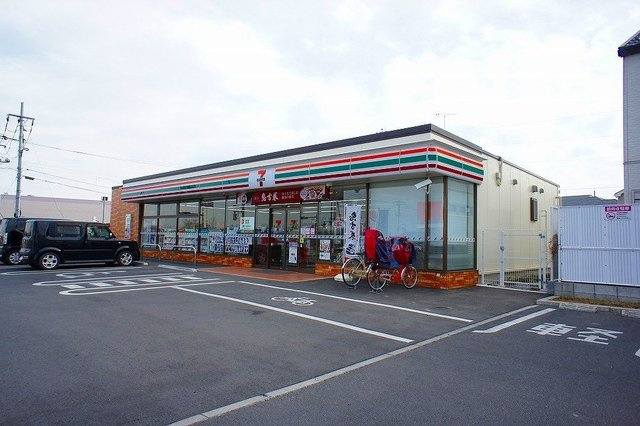 ミルトクラール　２番館の周辺|セブンイレブン越谷西大袋店まで300m
