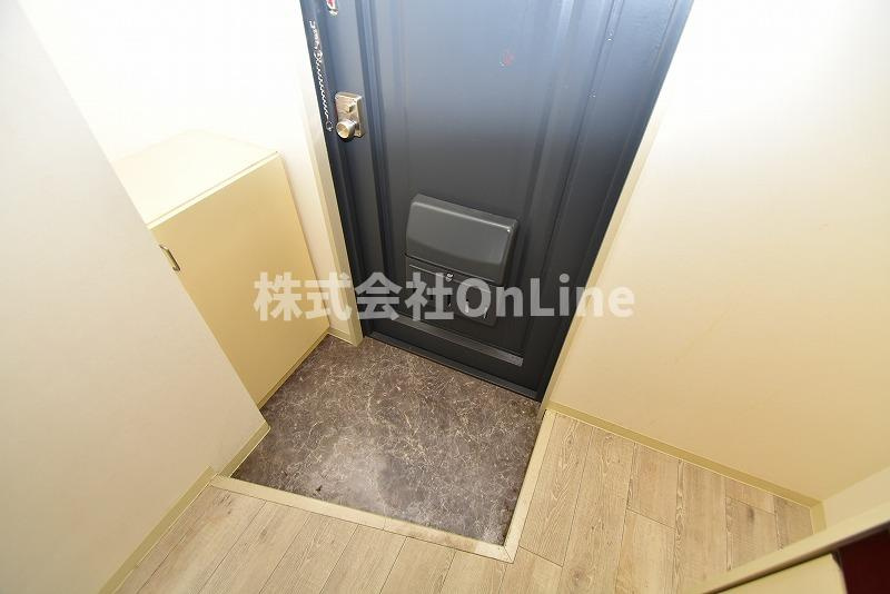 東大阪市上小阪２丁目の賃貸マンションの玄関