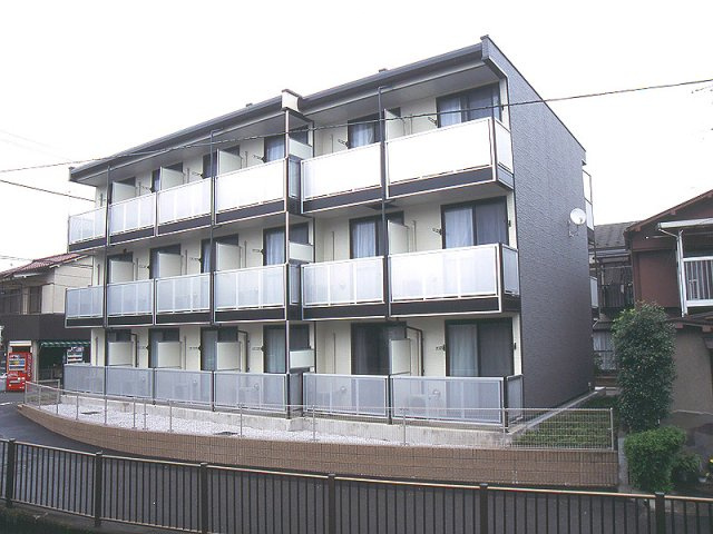 レオパレスフラッシュステージの外観