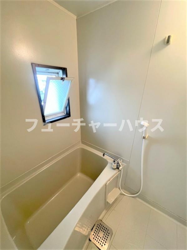 旭台アーバンハイツ　D棟の浴室|※写真は201のもの